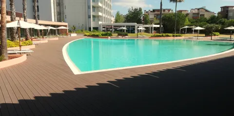 Terrasse composite CDECK — Hôtellerie & restauration, coloris Chocolat