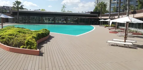Terrasse composite CDECK — Hôtellerie & restauration, coloris Chocolat