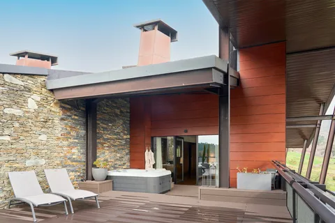 Tarima composite CDECK — Hostelería, color Chocolate