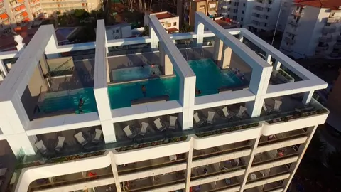 Terrasse composite CDECK — Hôtellerie & restauration, coloris Gris