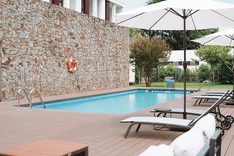 Terrasse composite CDECK — Hôtellerie & restauration, coloris Chocolat