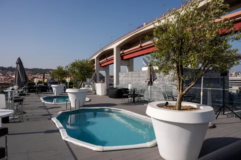 Terrasse composite CDECK — Hôtellerie & restauration, coloris Chocolat