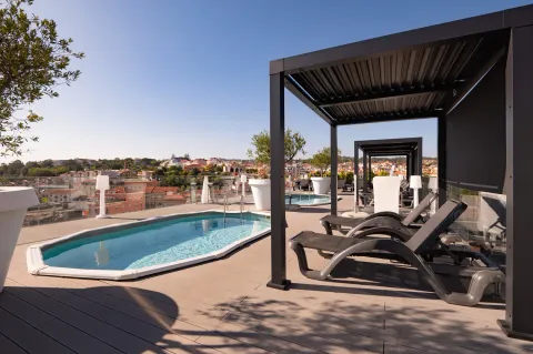Terrasse composite CDECK — Hôtellerie & restauration, coloris Chocolat