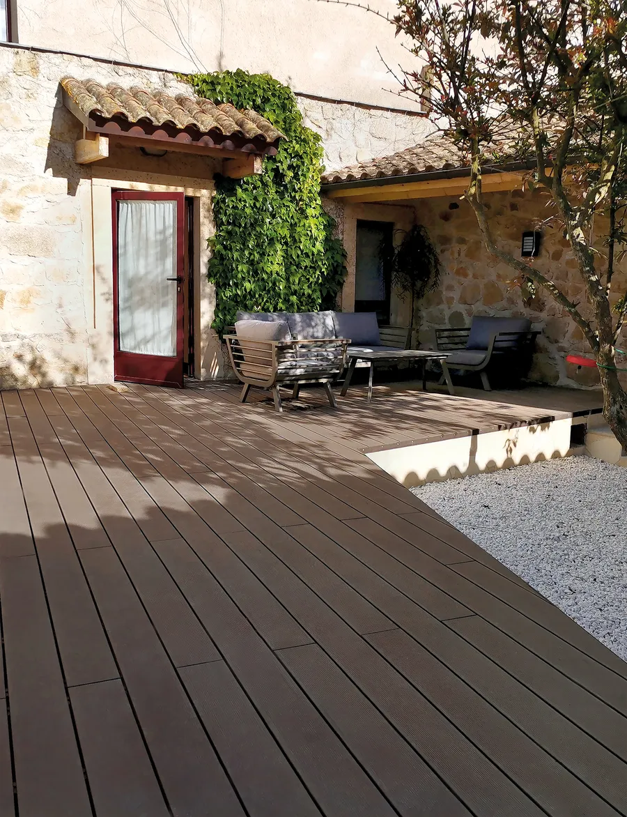 Terrasse composite CDECK® — teinte Chocolate