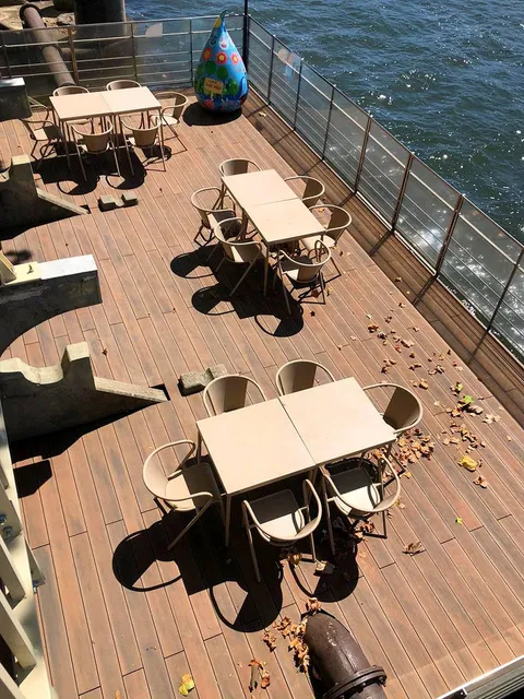 Terrasse composite CDECK — Hôtellerie & restauration, coloris American Walnut