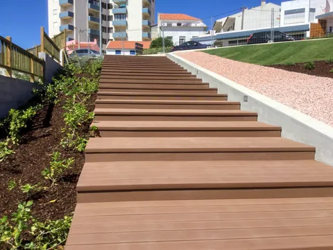 Terrasse composite CDECK — Jardin & abords, coloris Bois Rouge