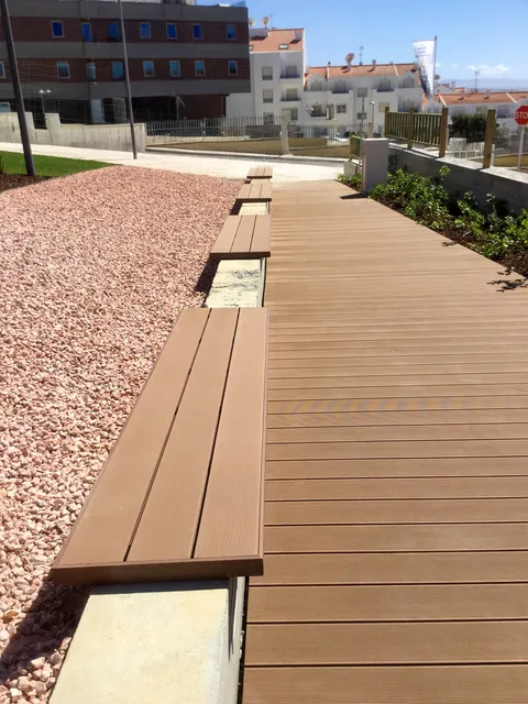 Terrasse composite CDECK — Jardin & abords, coloris Bois Rouge