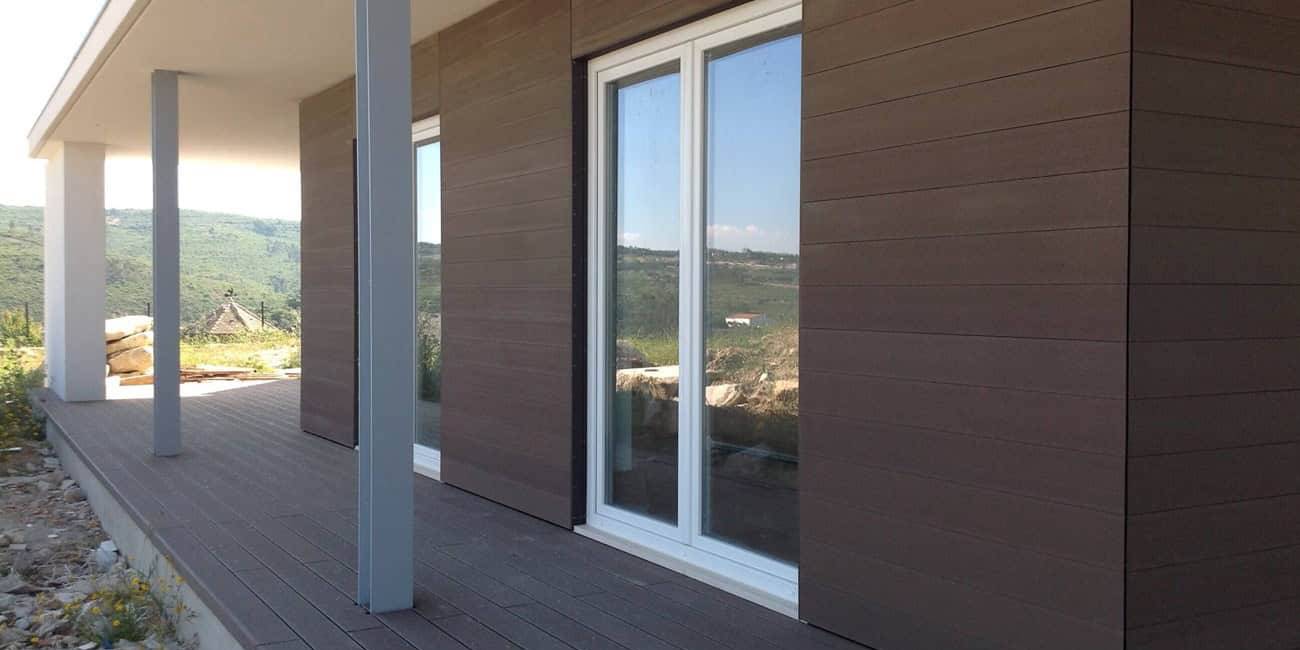 Composite façade cladding in chocolate colour<br data-srcset=