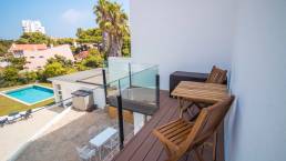 CDECK composite decking in Redwood on a balcony