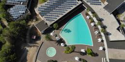 Terrasse Composite CDECK à la piscine de l’Aqualuz Troia by The Editory