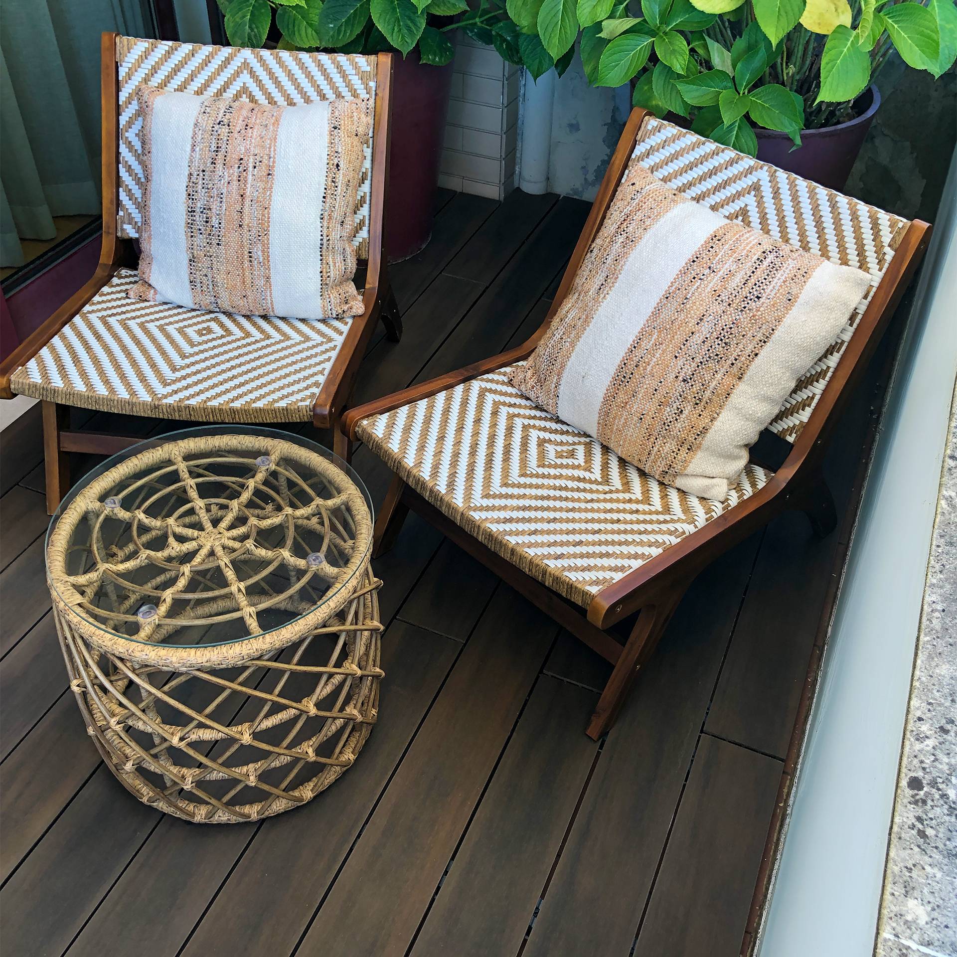 CDECK WUUDE composite decking in Dark Walnut on a balcony 