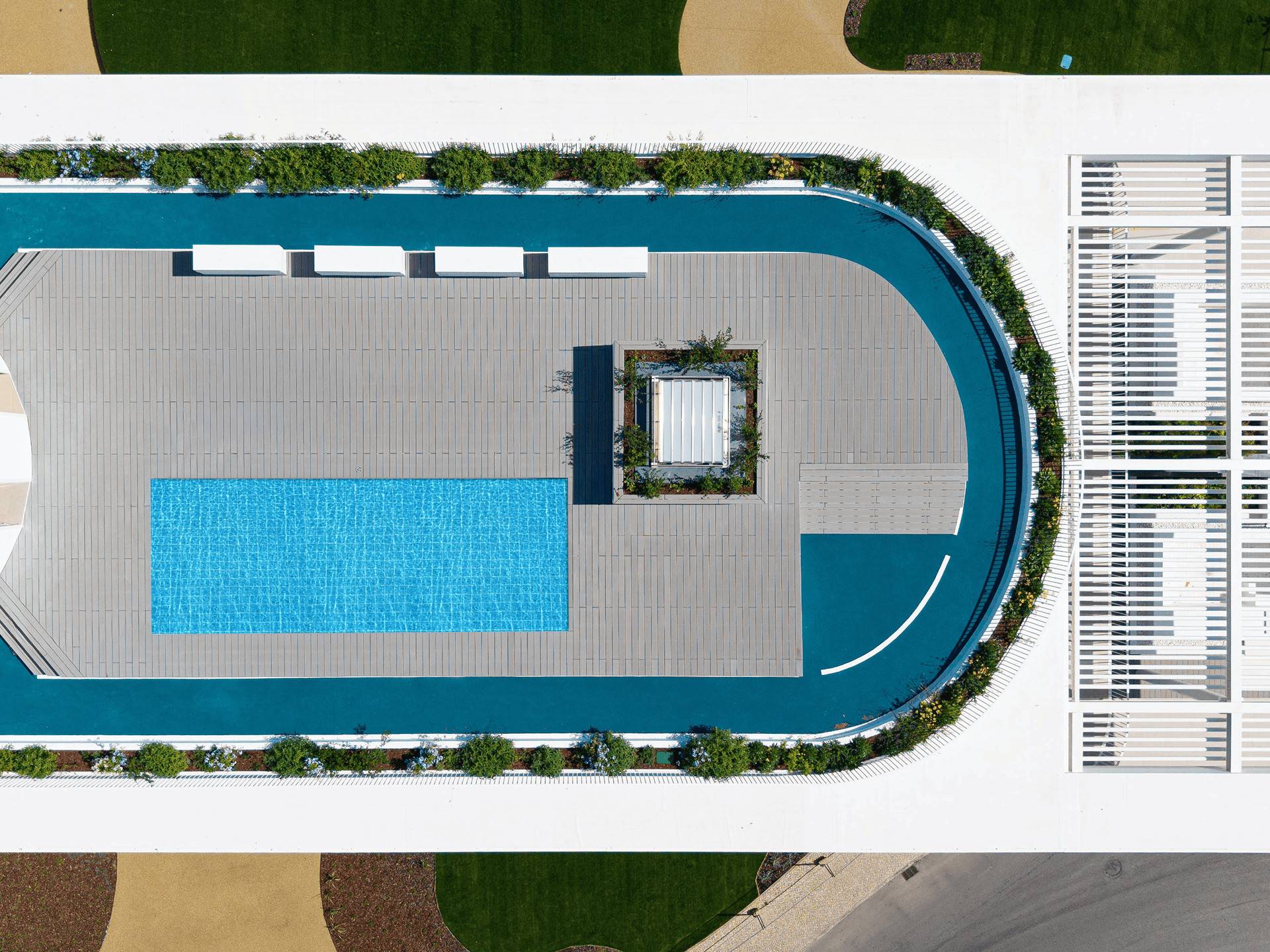 CDECK composite decking installed on a rooftop at Nooba (Setúbal)