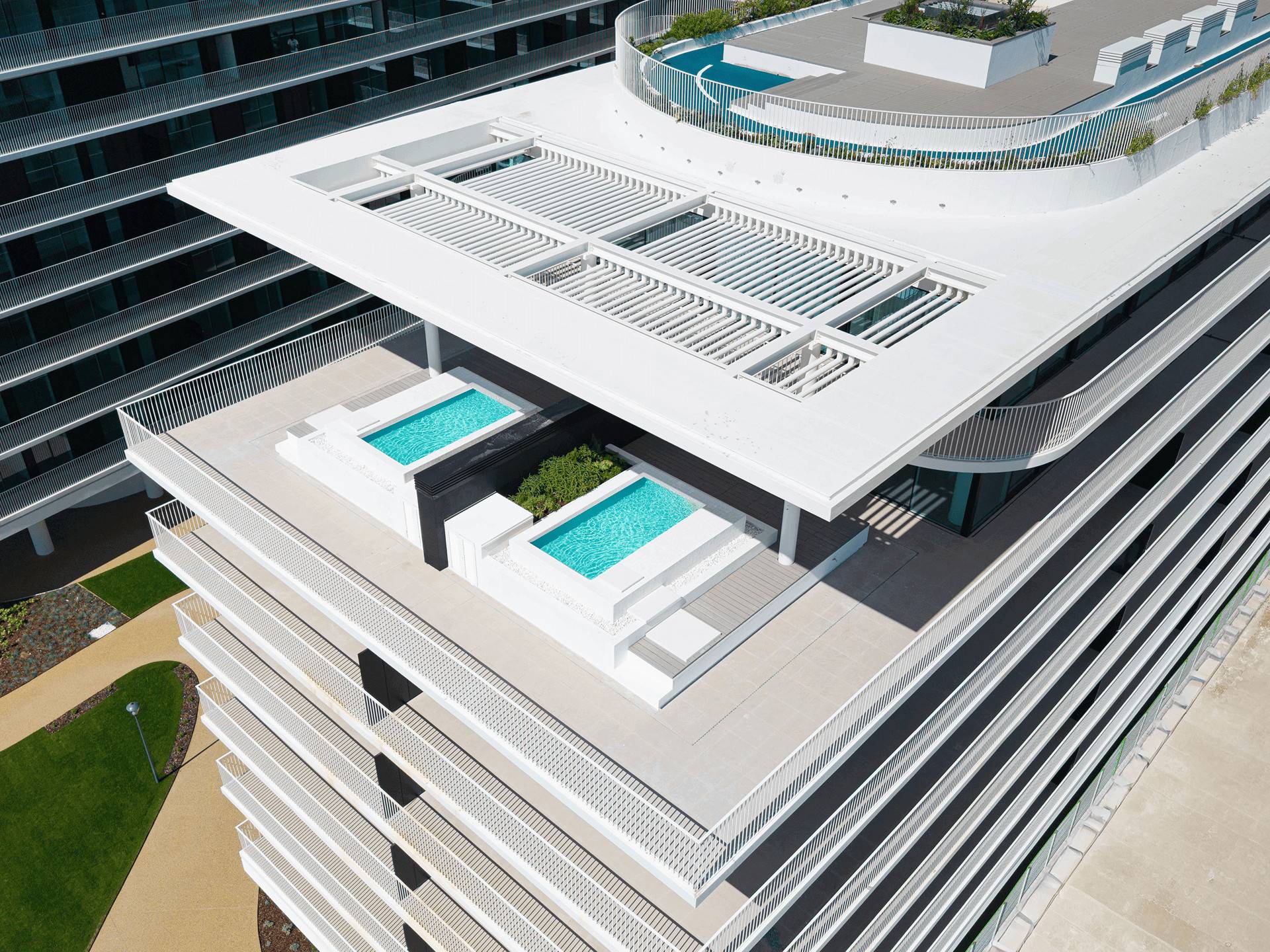 CDECK composite decking installed on a rooftop at Nooba (Setúbal)