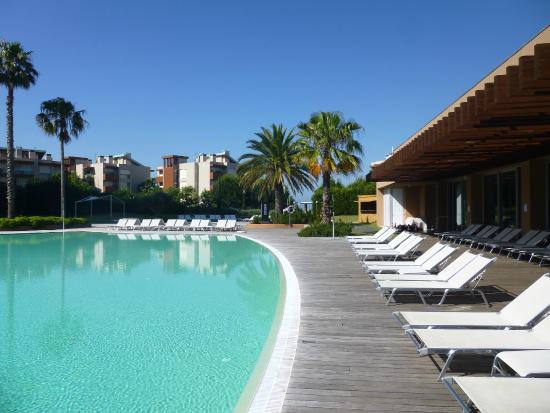 Hôtel The Anchor Troia avec terrasse en bois