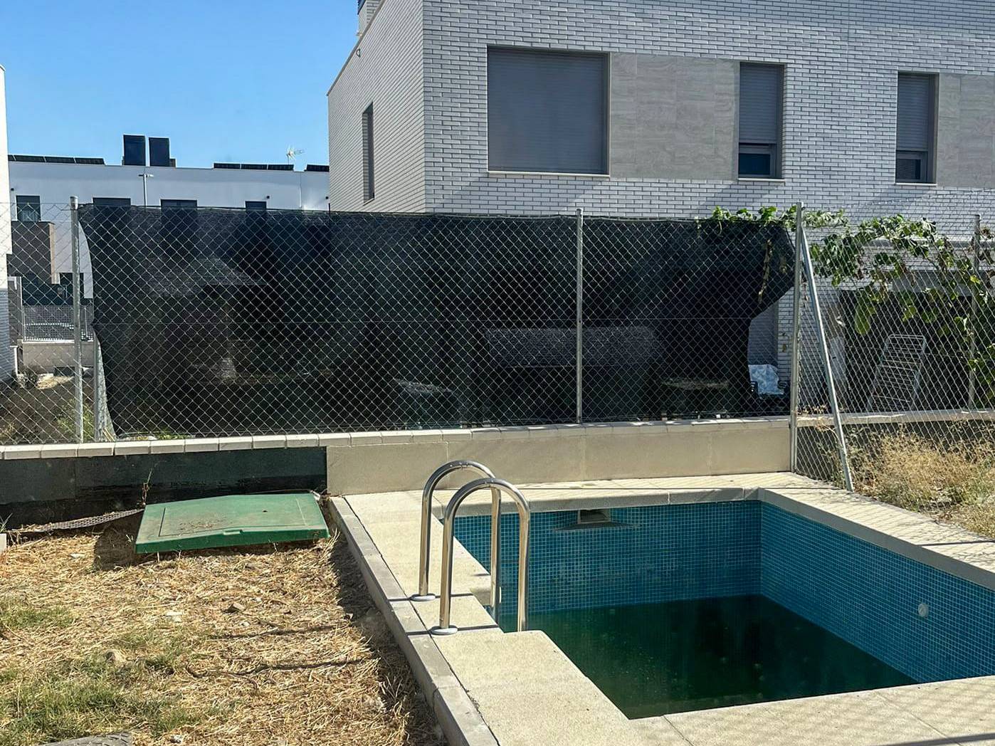 House in Madrid before applying the CWALL composite façade