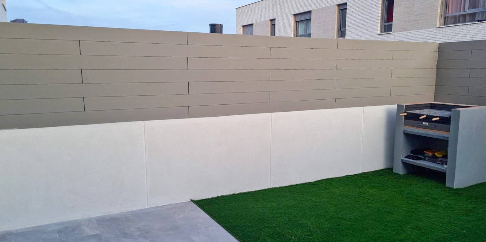 CWALL composite façade in grey color on a house in Madrid