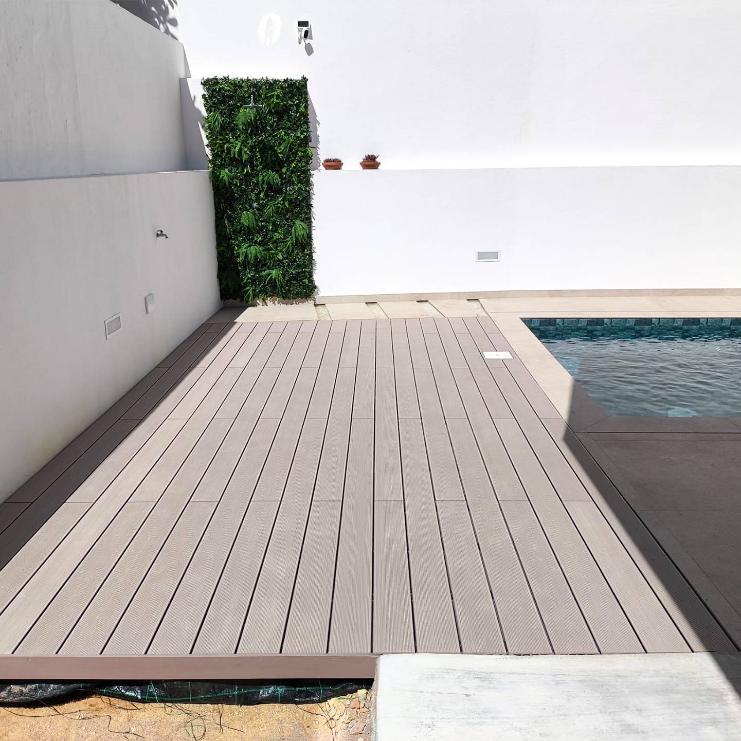 CDECK composite decking installed in a house in Almada